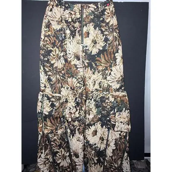 AKIRA - FANTASY CAPTURED BROCADE CARGO PANT - L - Picture 4 of 12